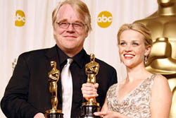Philip Seymour Hoffman und Reese Witherspoon